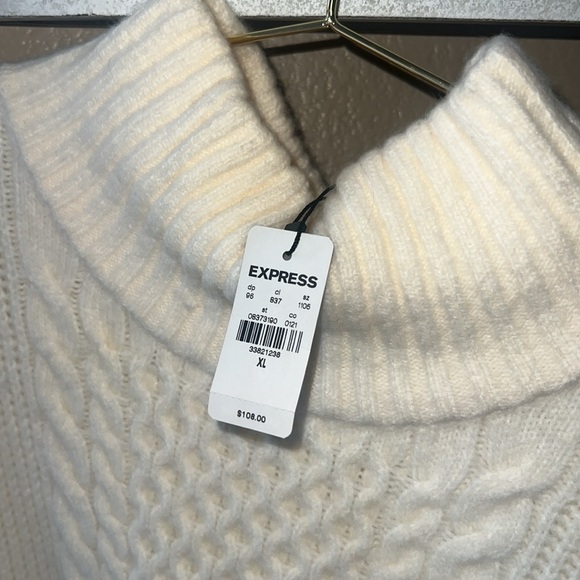 EXPRESS Sweater - Picture 2 of 4